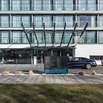 Marine Hotel Deluxe Apartments With Spa
